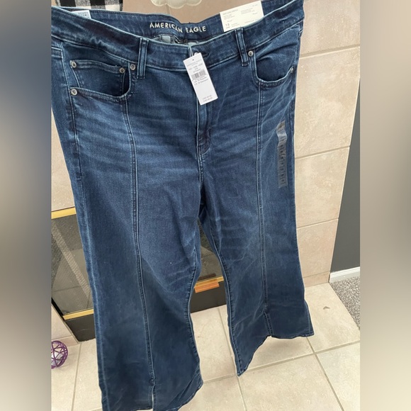American Eagle Flare jeans - Picture 1 of 3